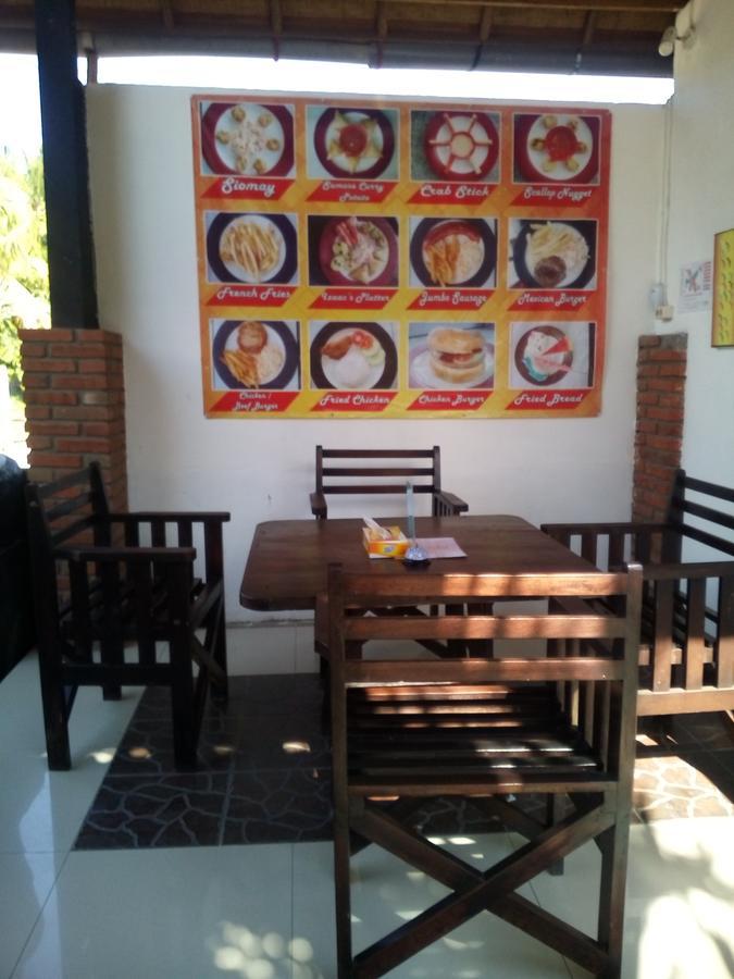 Izaac'S Bed & Breakfast Lovina Exterior foto