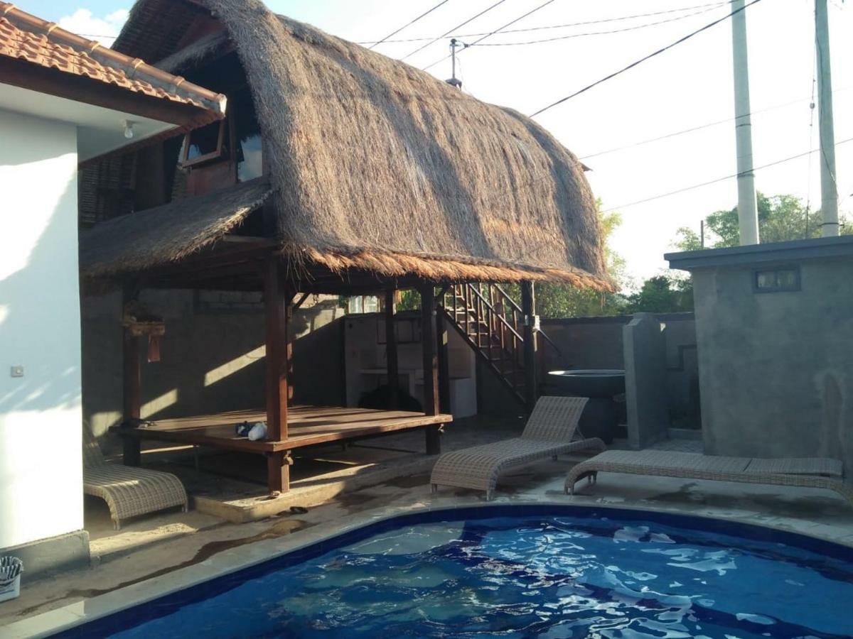 Izaac'S Bed & Breakfast Lovina Exterior foto